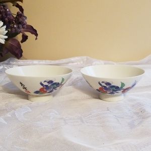 Vintage small Japanese bowls